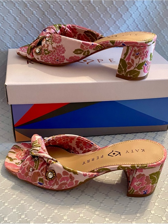 Katy Perry Collections Shoes - Katy Perry Collections Pink Floral Twist Heels with Rhinestones Size 5 Shoes